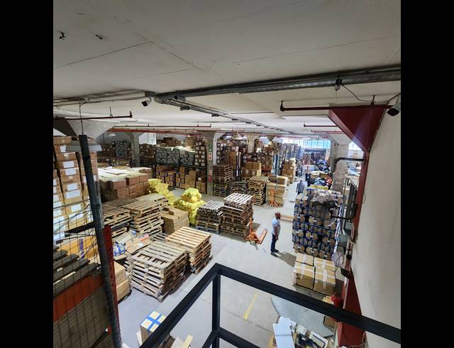 3,312M² WAREHOUSE FOR SALE IN BONELA